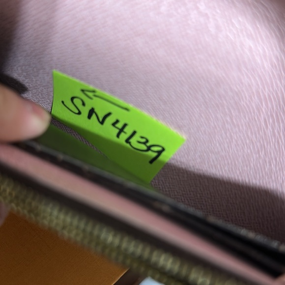 LOUIS VUITTON❤️🌟SN4139 MONOGRAM SNAP CLOSURE LONG WALLET⭐️ - Picture 8 of 8